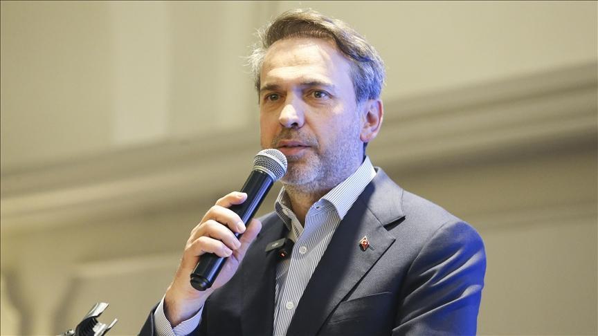 bakan-bayraktar-yenilenebilir-enerji-projelerinde-izin-sureclerinin-hizlanacagini-bildirdi-UXQ3u5Hb.jpg