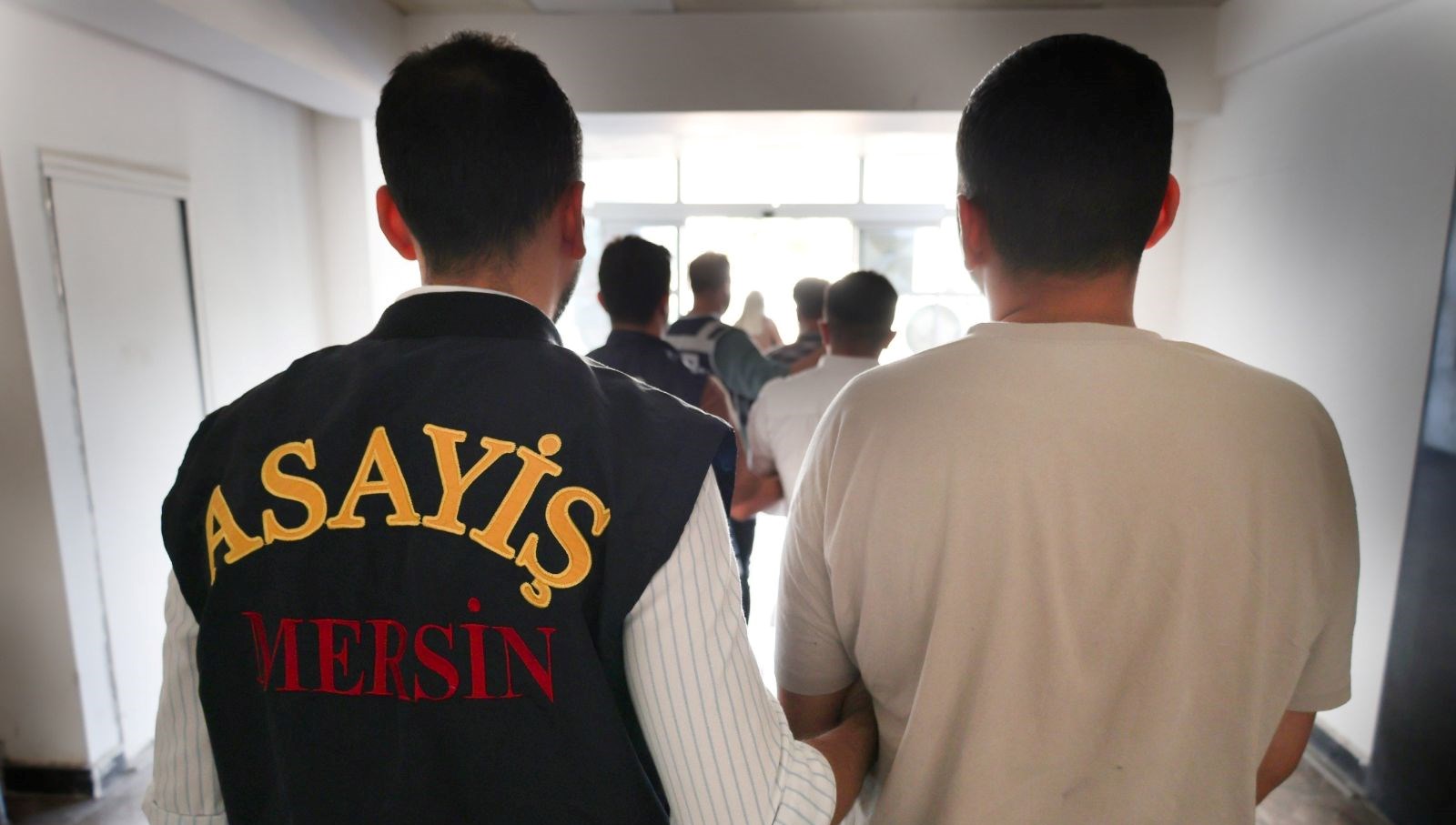 2 milyon liralik vurgun yapan sahte polisler yakalandi gUPVFgug