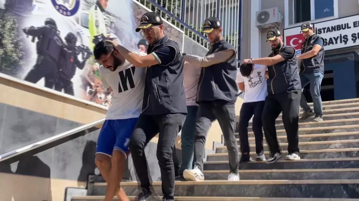 arnavutkoyde tehdit ve santaj operasyonu 28dW7Men