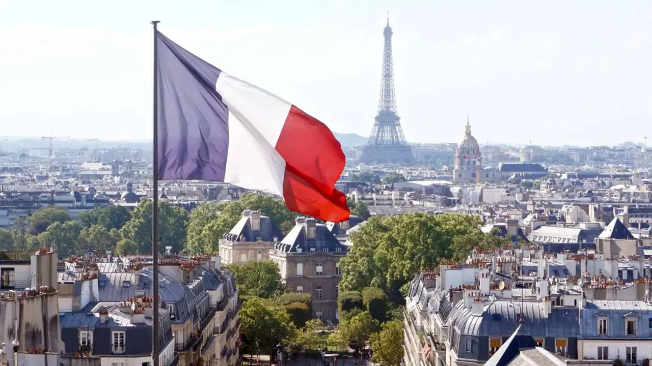 fransanin kredi notu dusuruldu ab mali kurallarina uyum konusunda zayif aciklamasi l4mu1GeA