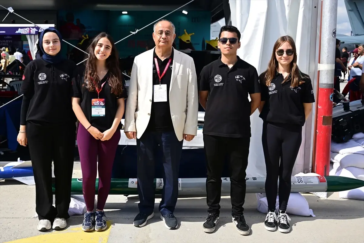 itunun roket grubu teknofestte tanitim yapti uEpswkaS