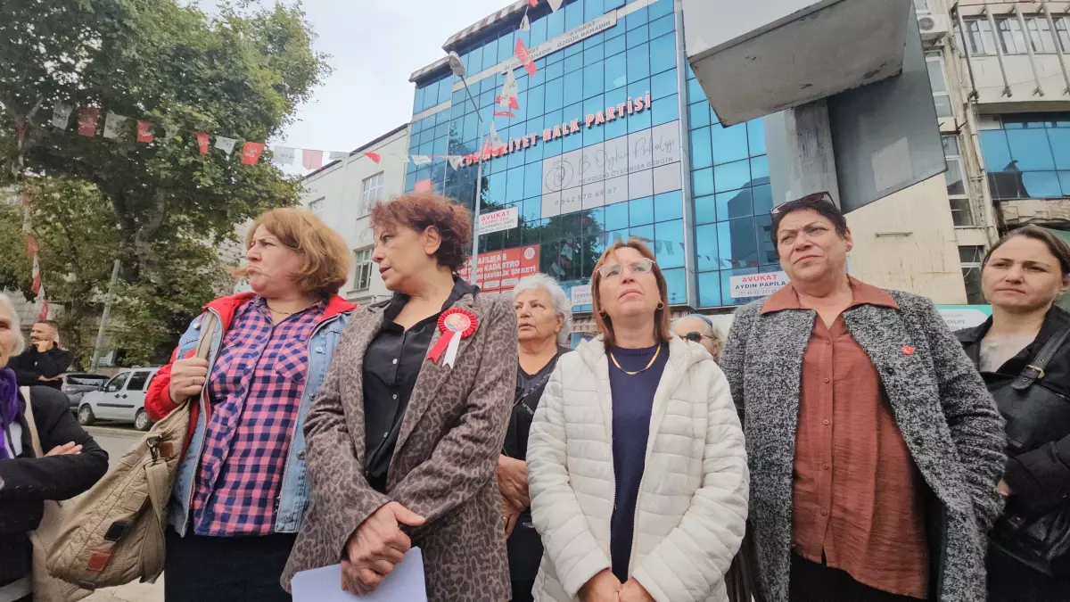chp zonguldak kadin kollarinda istifa olayi 2ae5LzxQ.jpg