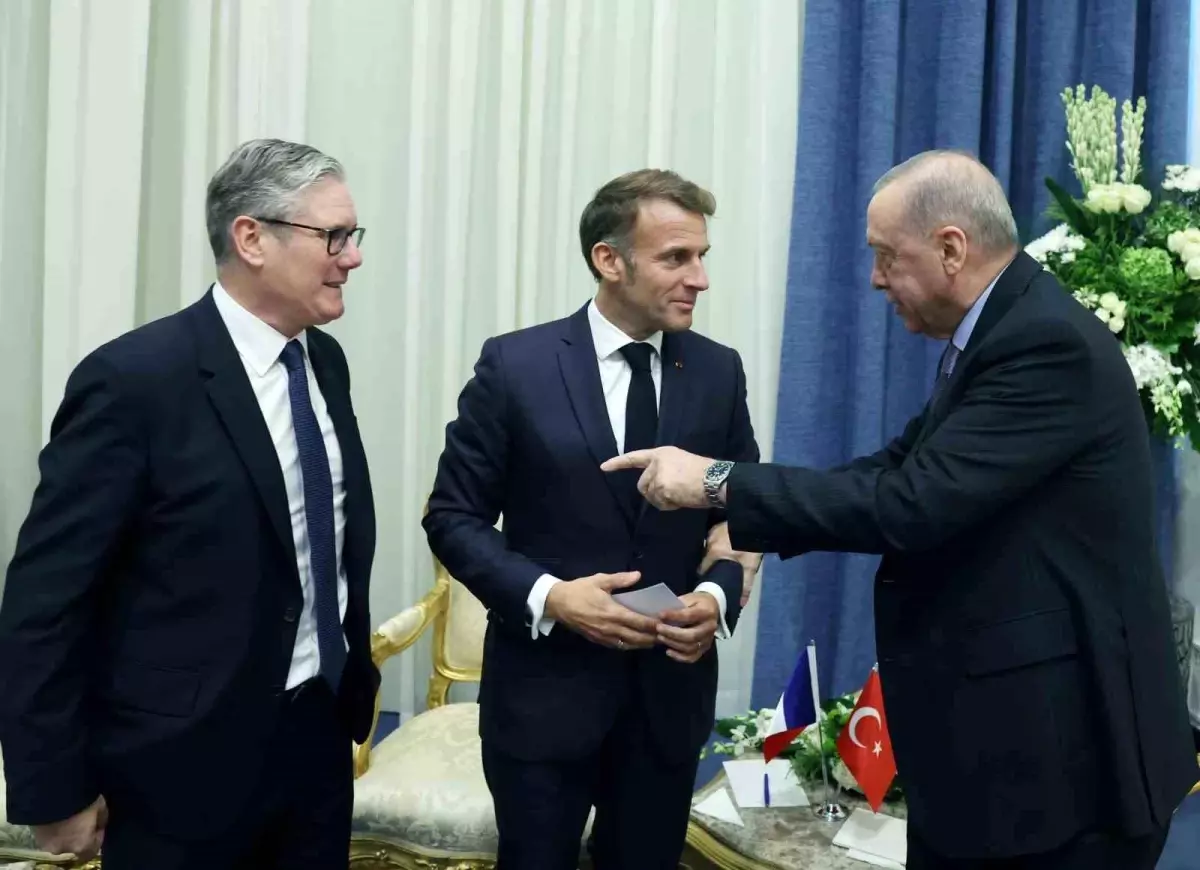 cumhurbaskani erdogan fransa cumhurbaskani macron ile gorustu Xgjv7TDY.jpg