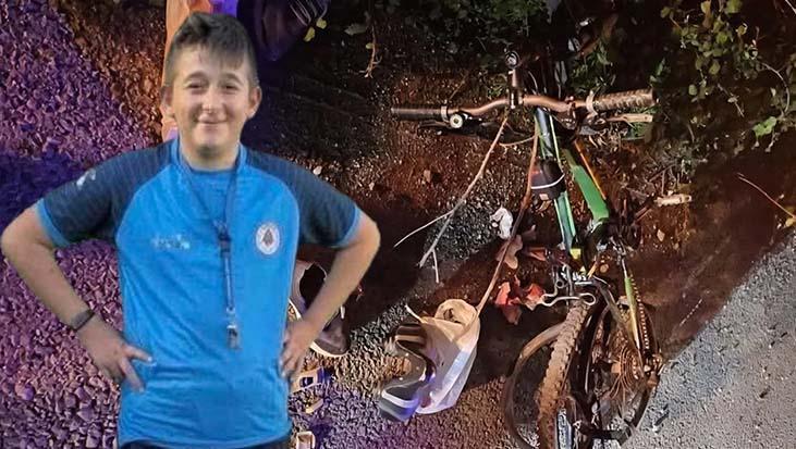 hendekte feci kaza bisikletli genc hayatini kaybetti qhfKT1vs