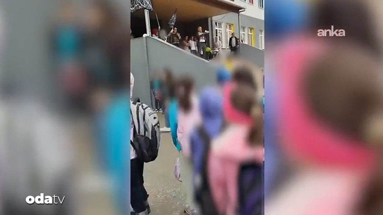 okulda kelime i tevhid bayragi acildi 9PVpbvRW