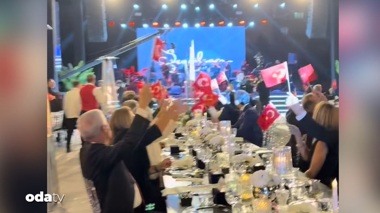 sanko okullari 25 yil yemeginde milli cosku alYlIDhG