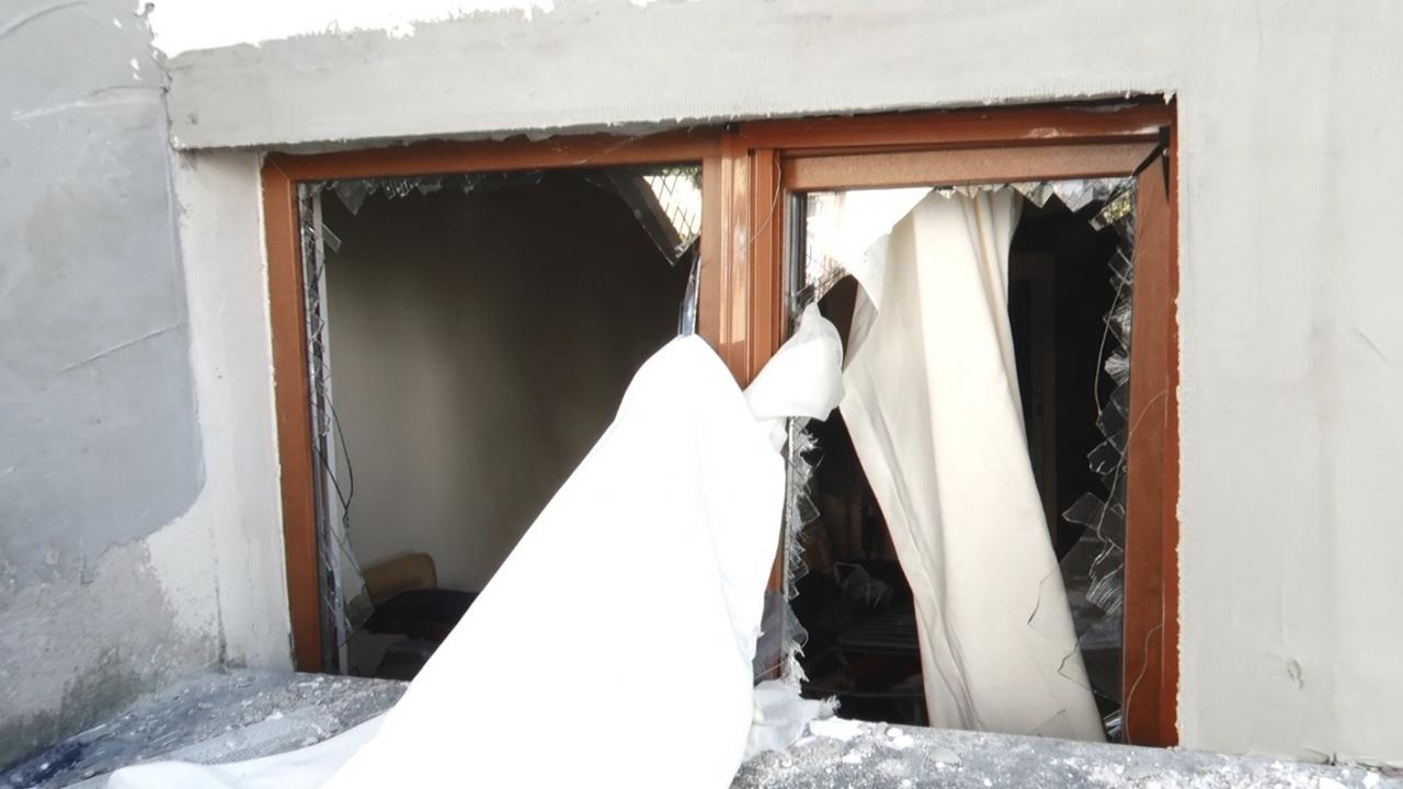 cay demlerken faciayi yasadi ankarada dogalgaz patlamasi J4FeK173.jpg