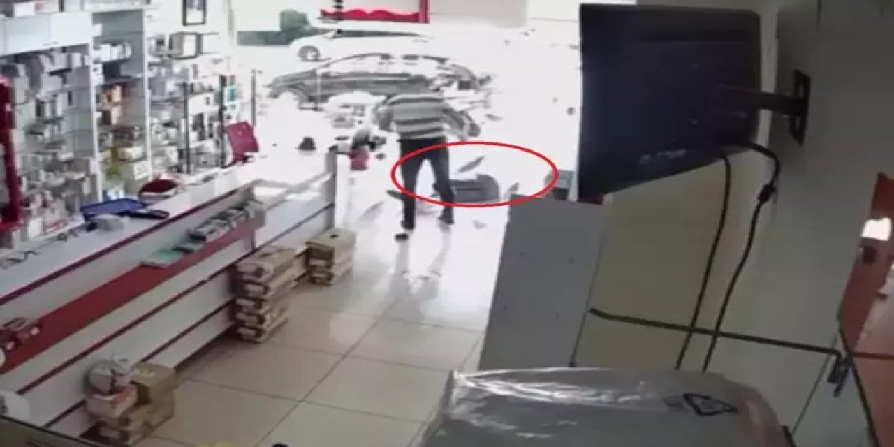 o saldirinin bir de oncesi varmis eczaci teknisyeninin yasli adami tartakladigi ortaya cikti WtlsQbCh.jpg