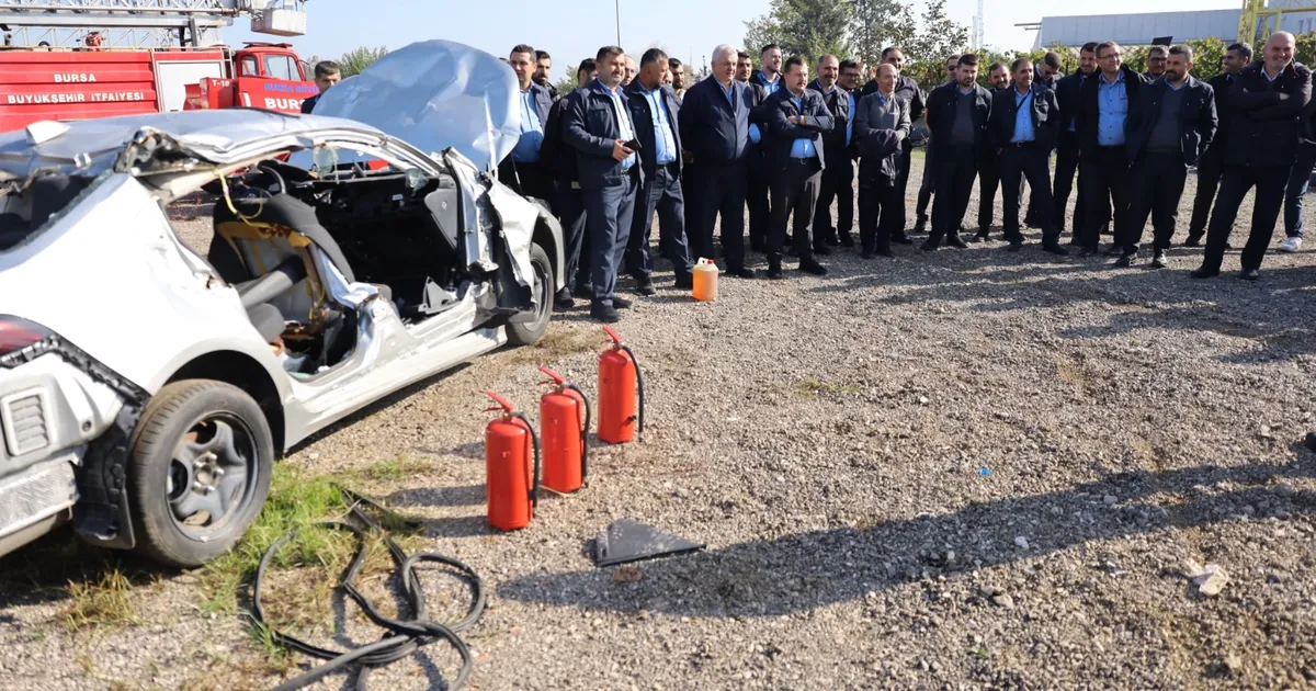 otobus soforlerine yangin sondurme egitimi Cbpf9nAE.webp