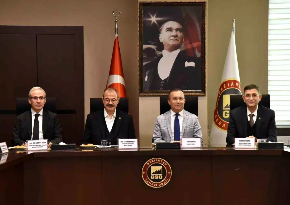 GSO ev sahipliğinde “Sanayide Dijital Dönüşüm ve Yapay Zeka” konusu ele alındı