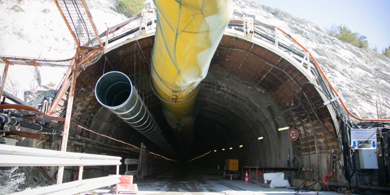 Alpler’deki Ulaşım Devrimi: 1 Milyon Tır Yolcu Taşımacılığından Çekilecek