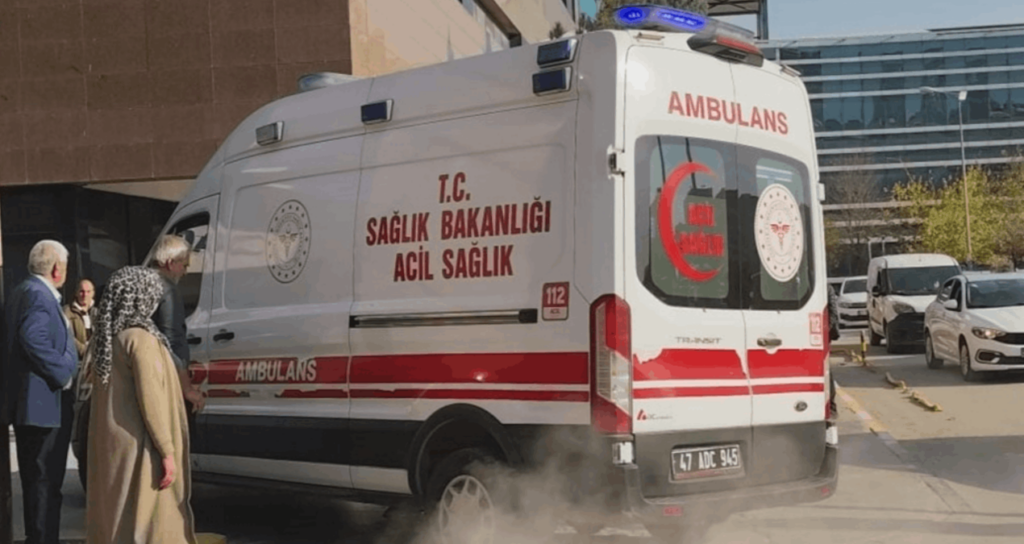 insaatta-akima-kapilip-3-kattan-dusen-isci-felaketi-yasadi-YFsH6baO